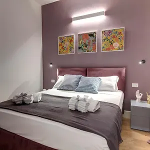 https://mamo-florence-aperol-spritz-apartments.it-tuscanyhotel.com